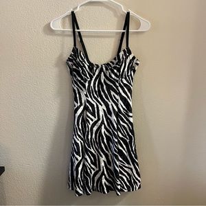 Crushed velvet, zebra print, minidress